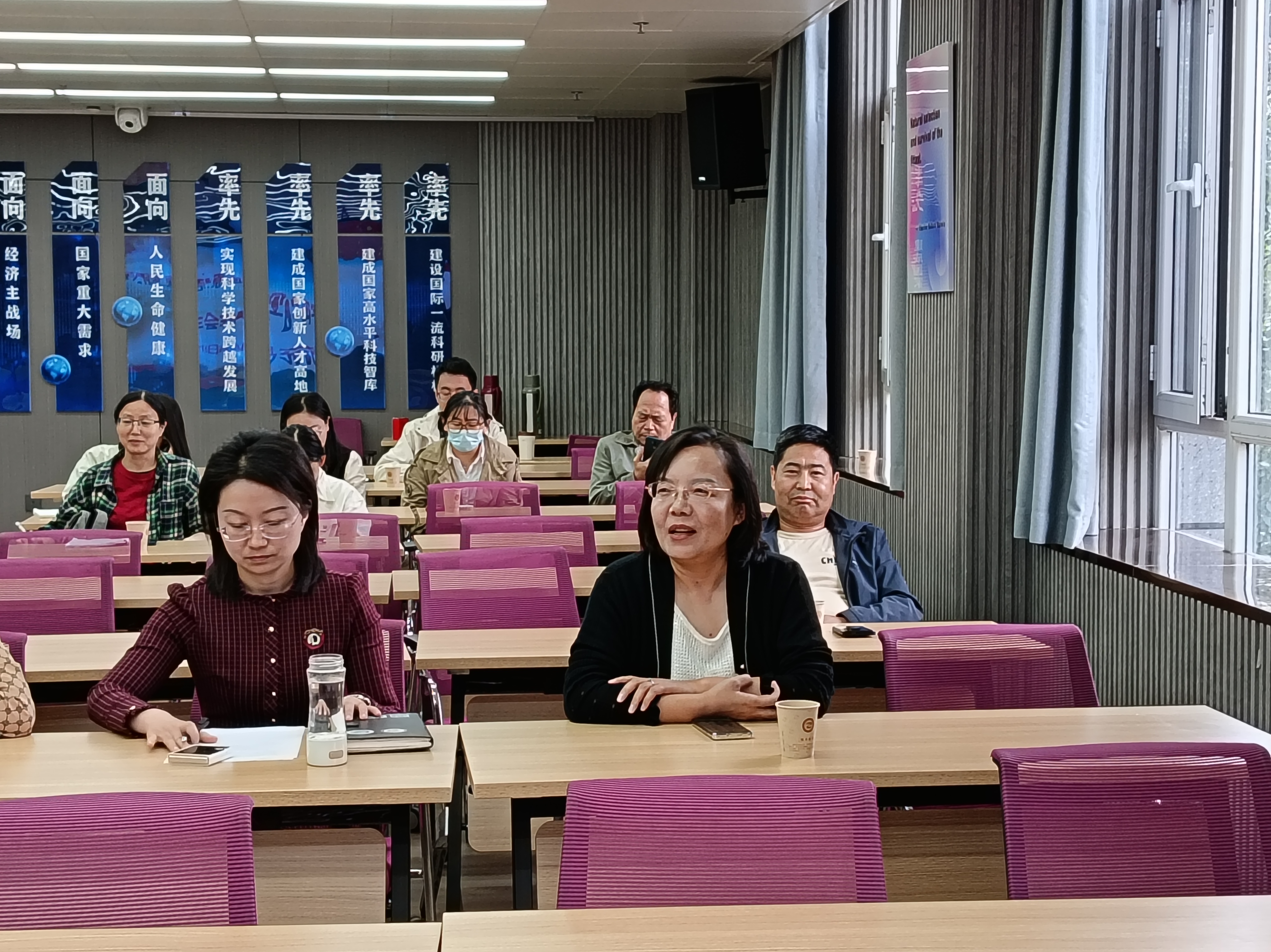 香港内部信封料一码